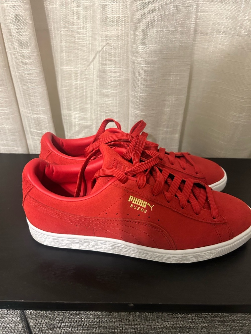 Men’s Red Puma Suede Size 9